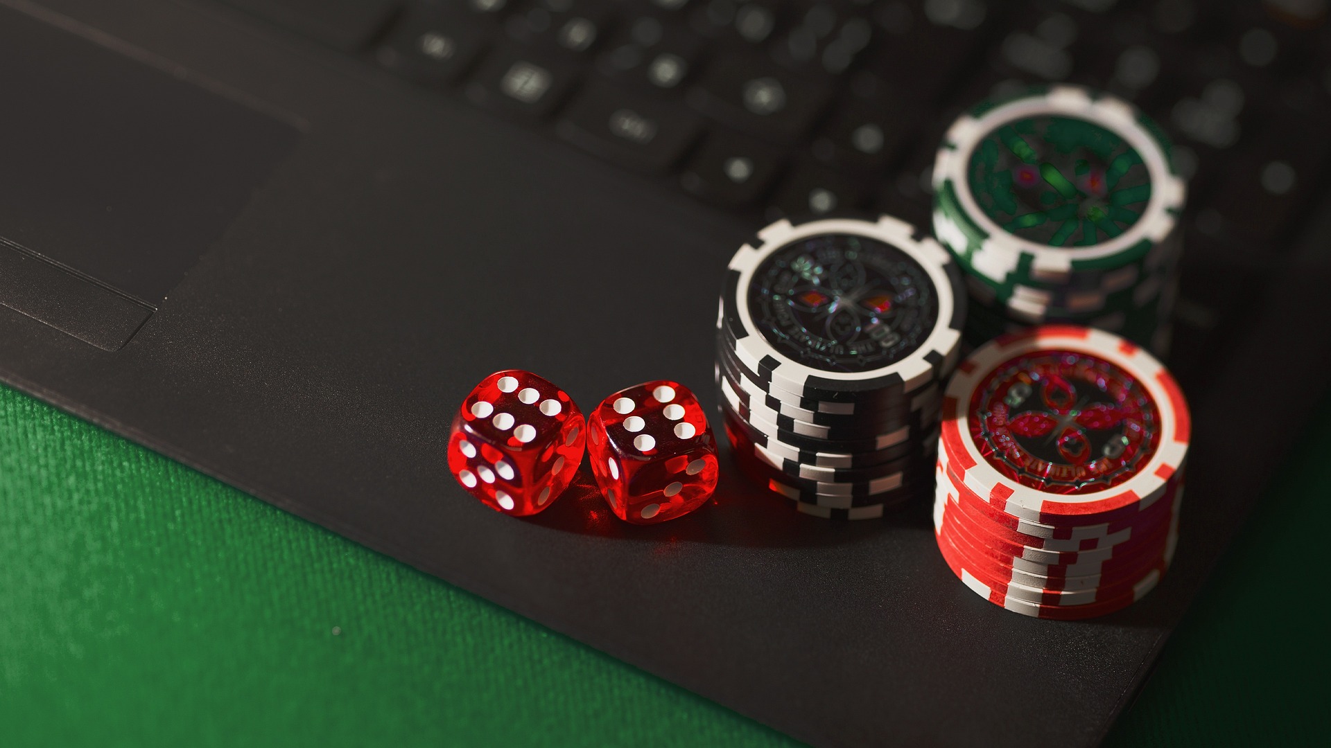 Essential Factors That Can Help You Identify the Best Poker Sites