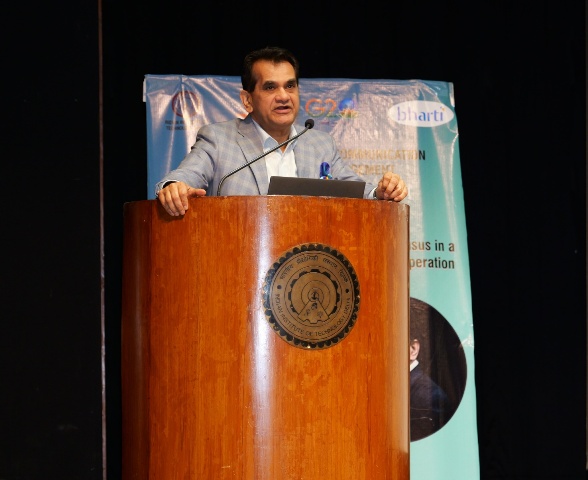 (Photo: Mr Amitabh Kant, India’s G20 Sherpa delivering Bharti Lecture at IIT Delhi)