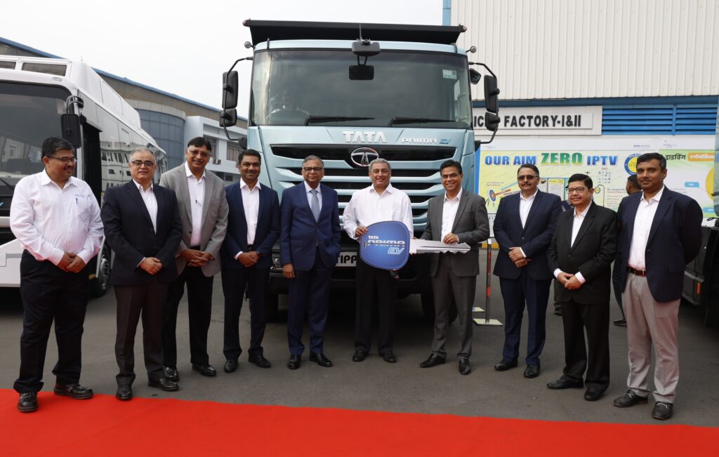 Tata Motors flags-off its next-gen, eco-friendly fleet of commercial vehicles to Tata Steel